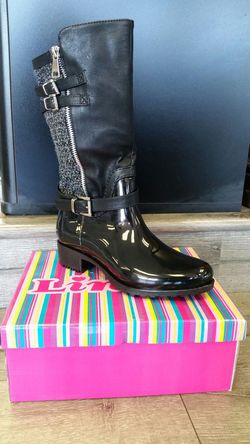 Kids rain boots