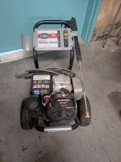 HONDA Pressure Washer 3200 PSI $130