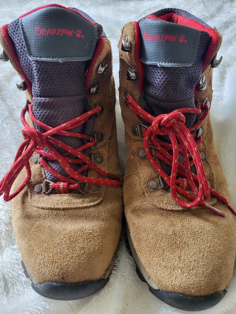 Woman's Bear Paw Hiking Boots 