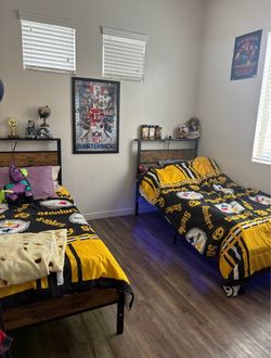 Twins bed