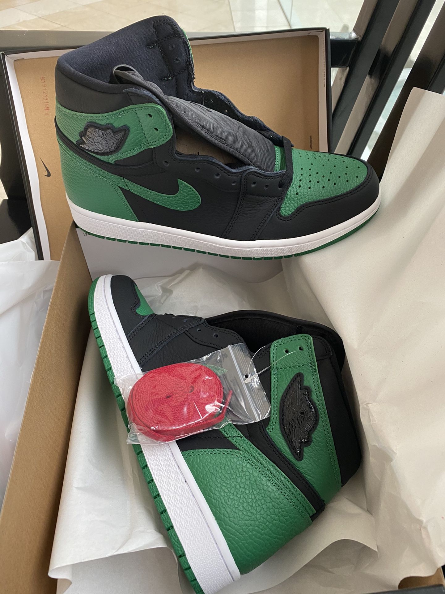 Jordan 1 Sz 5Y or 4.5Y