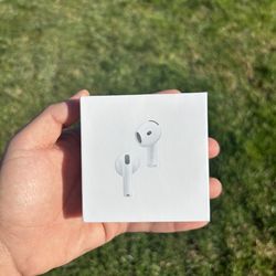 AirPods 4 (Active Noise Cancellation)