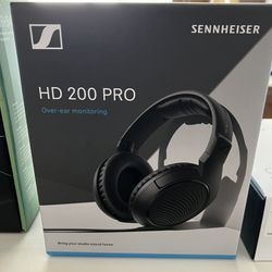 SENNHEISER HEADPHONES