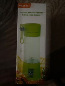 Battery juice blender