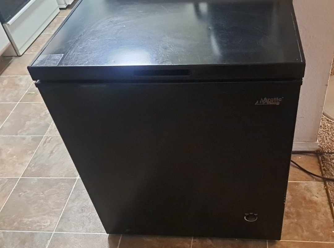 Arctic King Deep Freezer(Wichita,KS) for Sale in Wichita, KS OfferUp