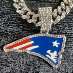 Patriots Or Seahawks Iced Chain Necklace MANY TEAMS AVAILABLE SHIPPING AVAILABLE 