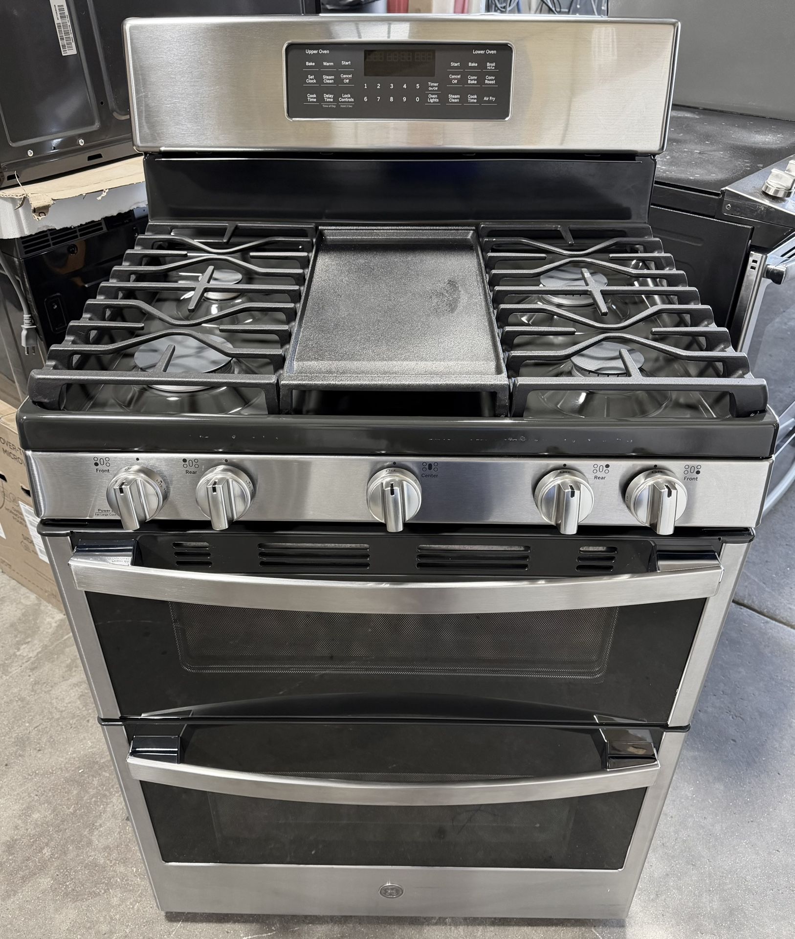 NEW PROPANE DOUBLE Oven 5-Burner Range w/AIR-FRY