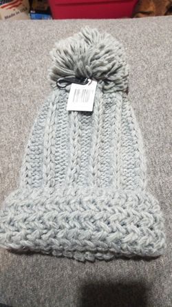 Grey knit girls beanie