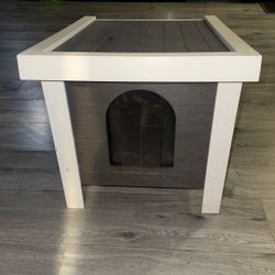 Dog House Good conditions