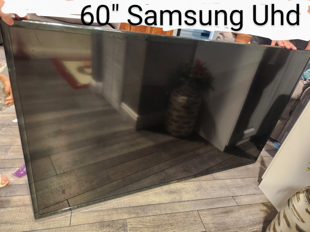 60" Uhd Samsung (Non Smart Tv)