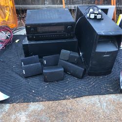 Stereo With Speakers