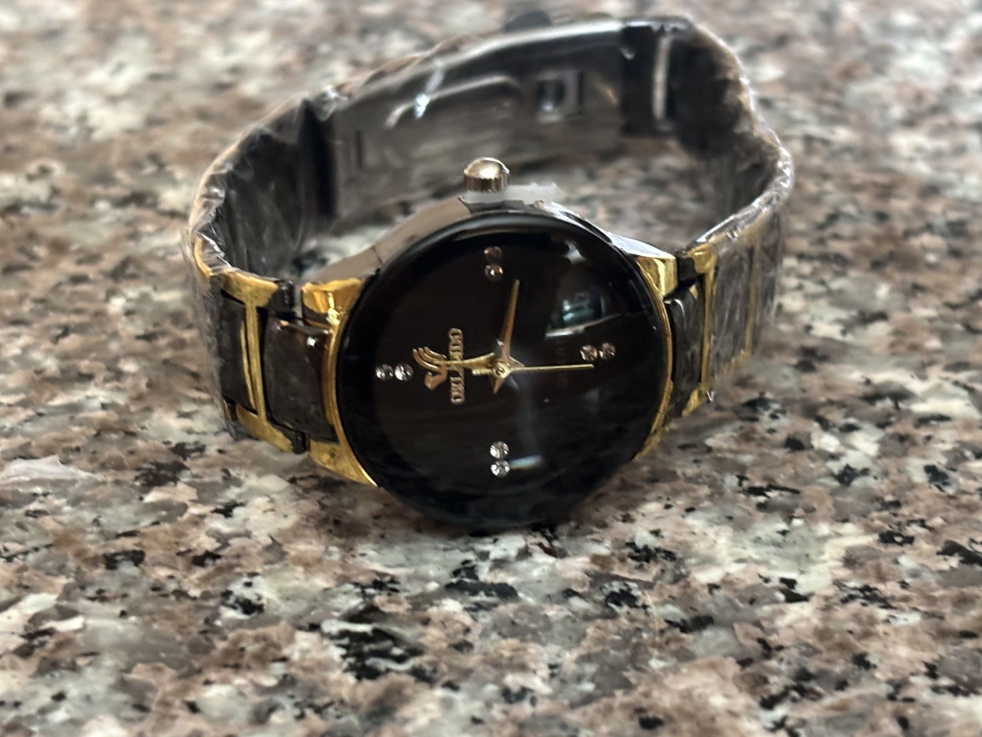 Orlando Beautiful Looking Gorgeous Watch With Matching Gold Bracelet 