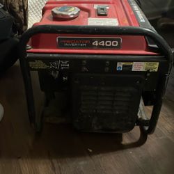 Generator Predator Inverter 4400