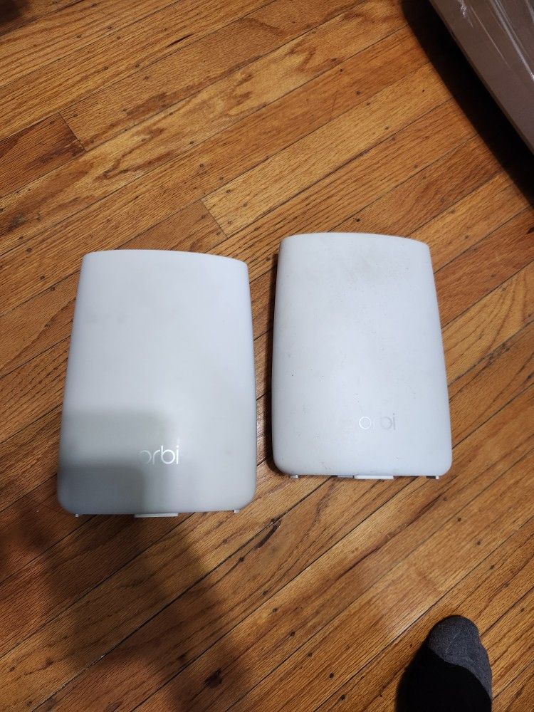 Orbi Mesh Router