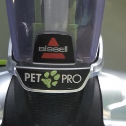 LIKE BRAND NEW BISSELL PRO HEAT PET 2 SHAMPOOER