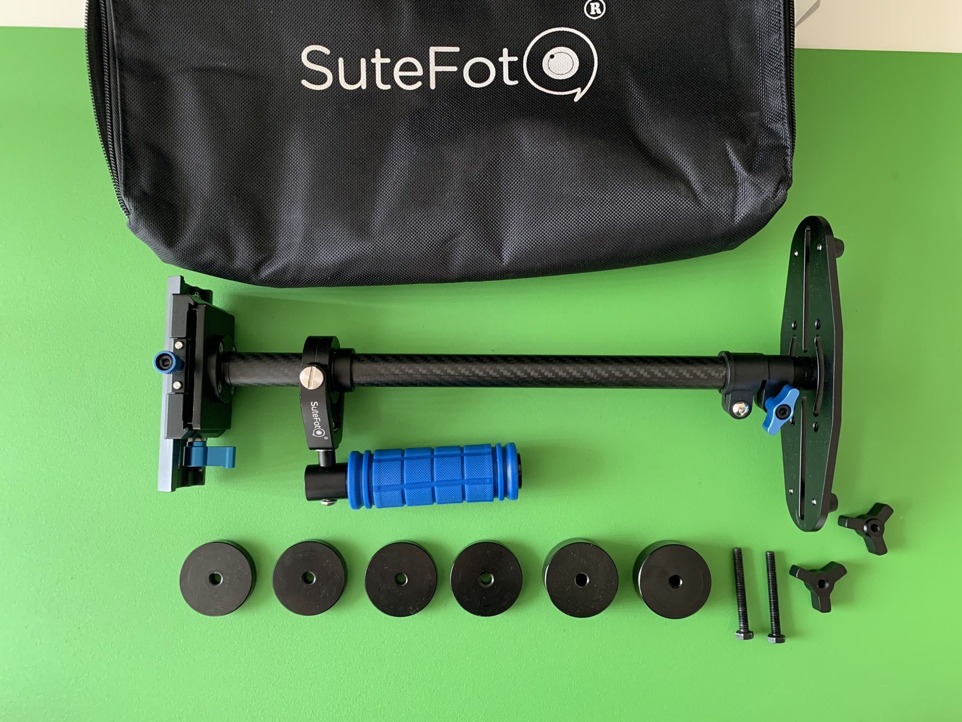 Sutefoto SF06 handheld steady cam.