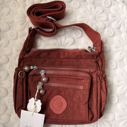 Lightweight waterproof crossbody bag #crossbodybag #red