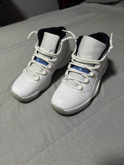 Jordan 11 Retro Legend Blue