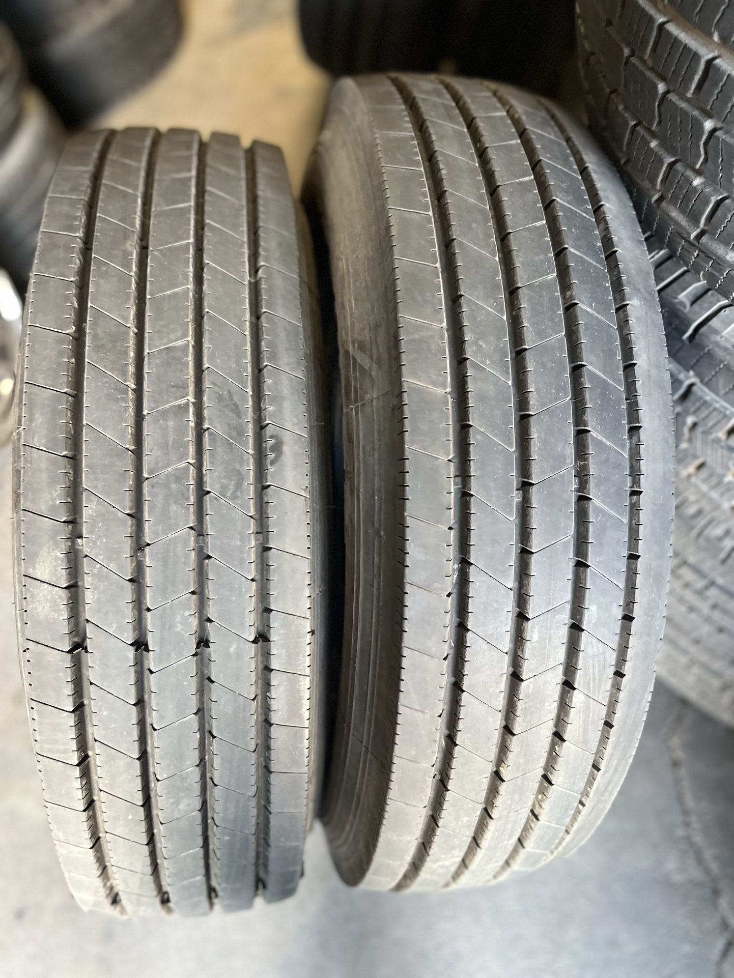 2-ST225/90r16 Hercules 14plys Like New