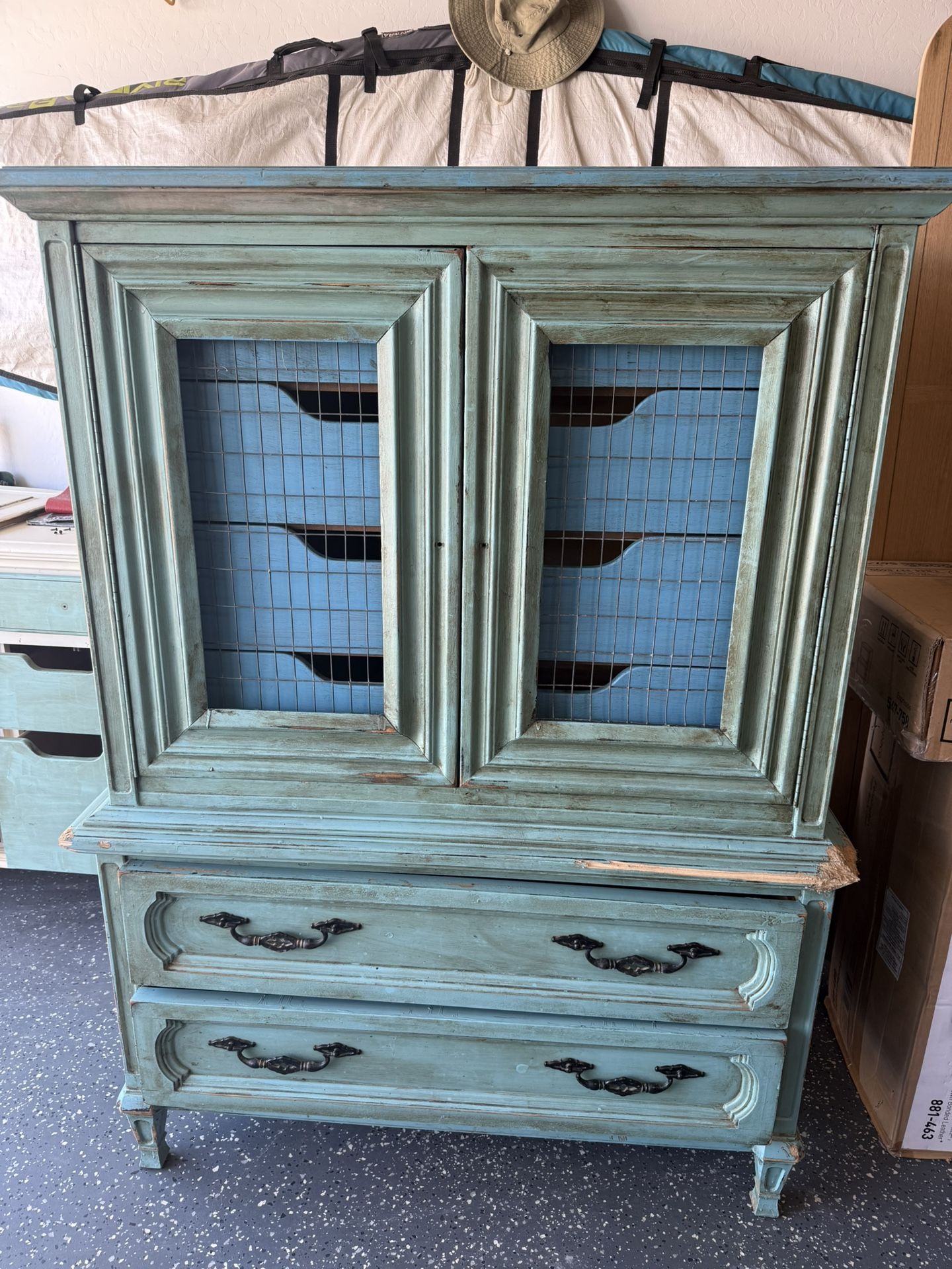 Dresser