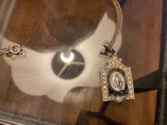 VTG 12” CHAIN RELIGIOUS MEDAL