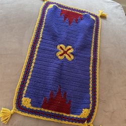 Knitted magic carpet