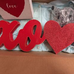 Wood Valentine decorations