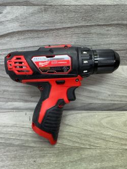 Milwaukee M12 Drill/Driver 2407-20 Kit (A1D022104)