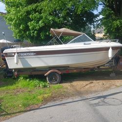 18ft Thompson V Bottom Boat
