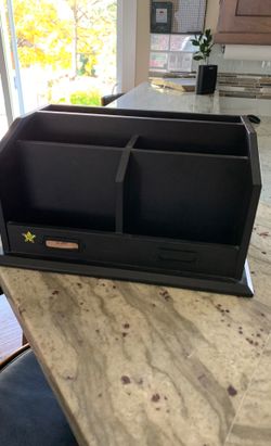 Black office organizer
