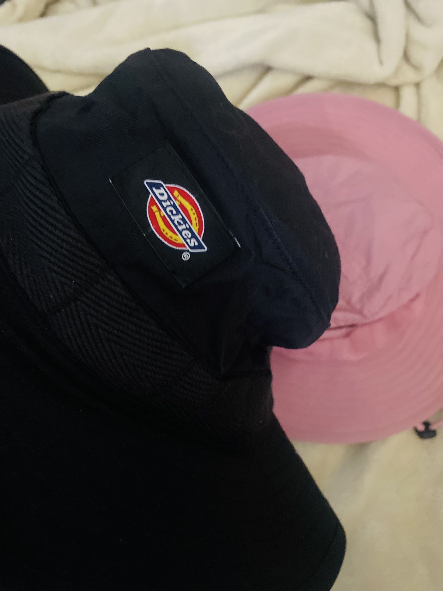 Dickies(Glacier View Boonie Black Bucket Hat(Pink&Black)