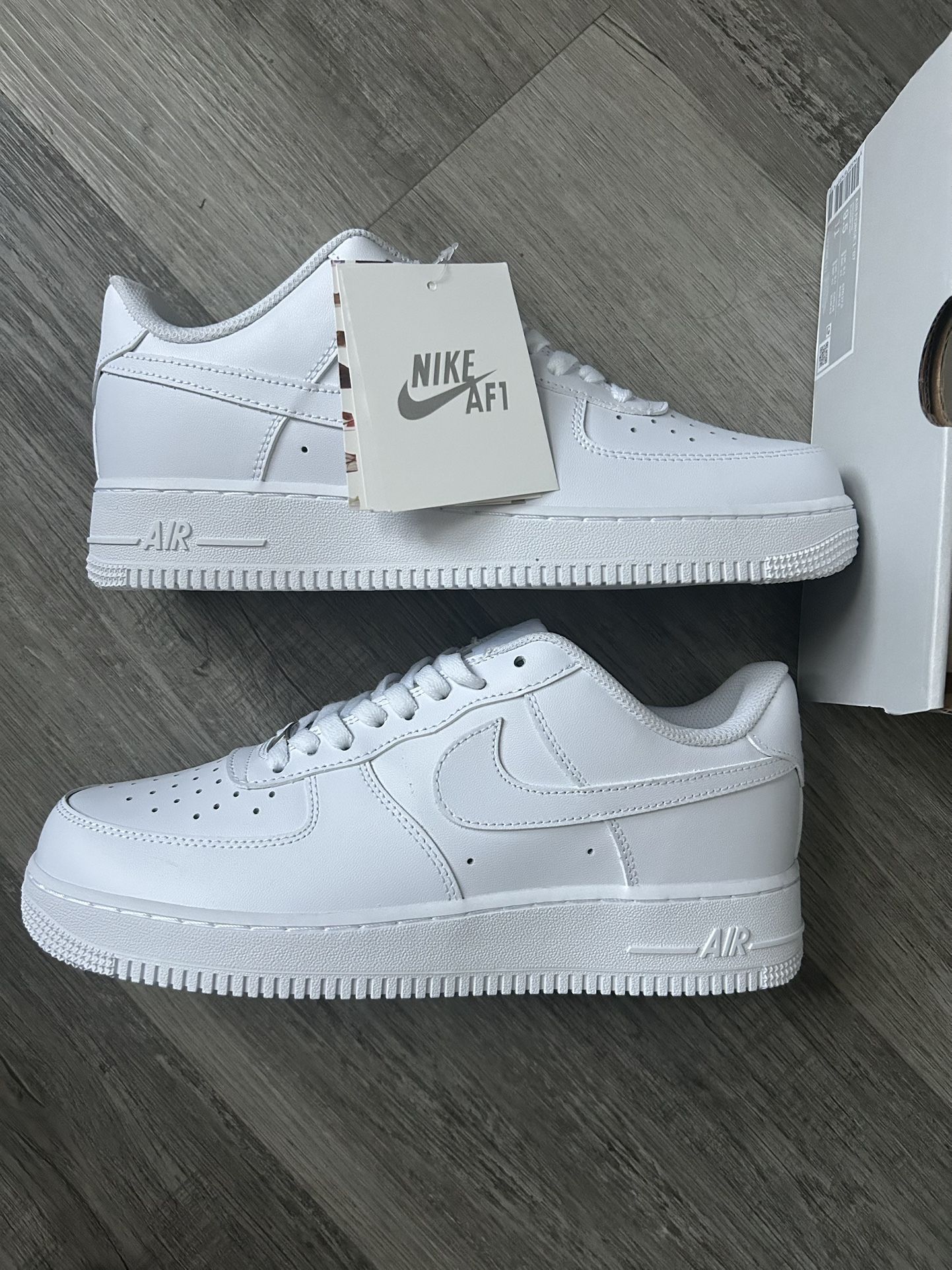Nike Air Forces Size 8.5