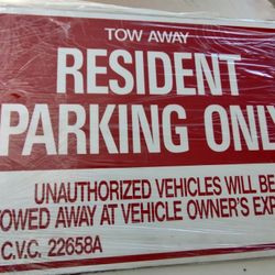 Resident ParkingTow Away Signs