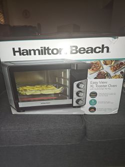 New in Box Hamilton Beach XL Toaster Oven