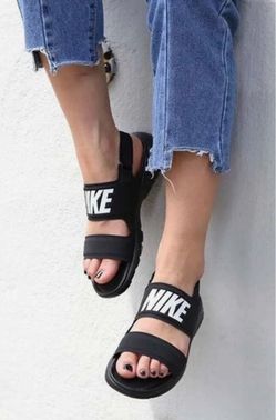 Nike Tanjun Sandals