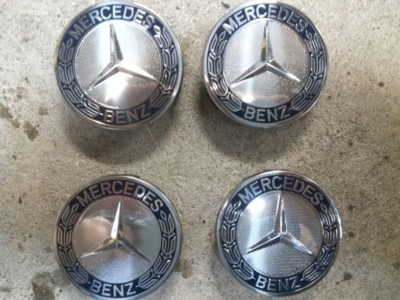 NEW. Mercedes center caps