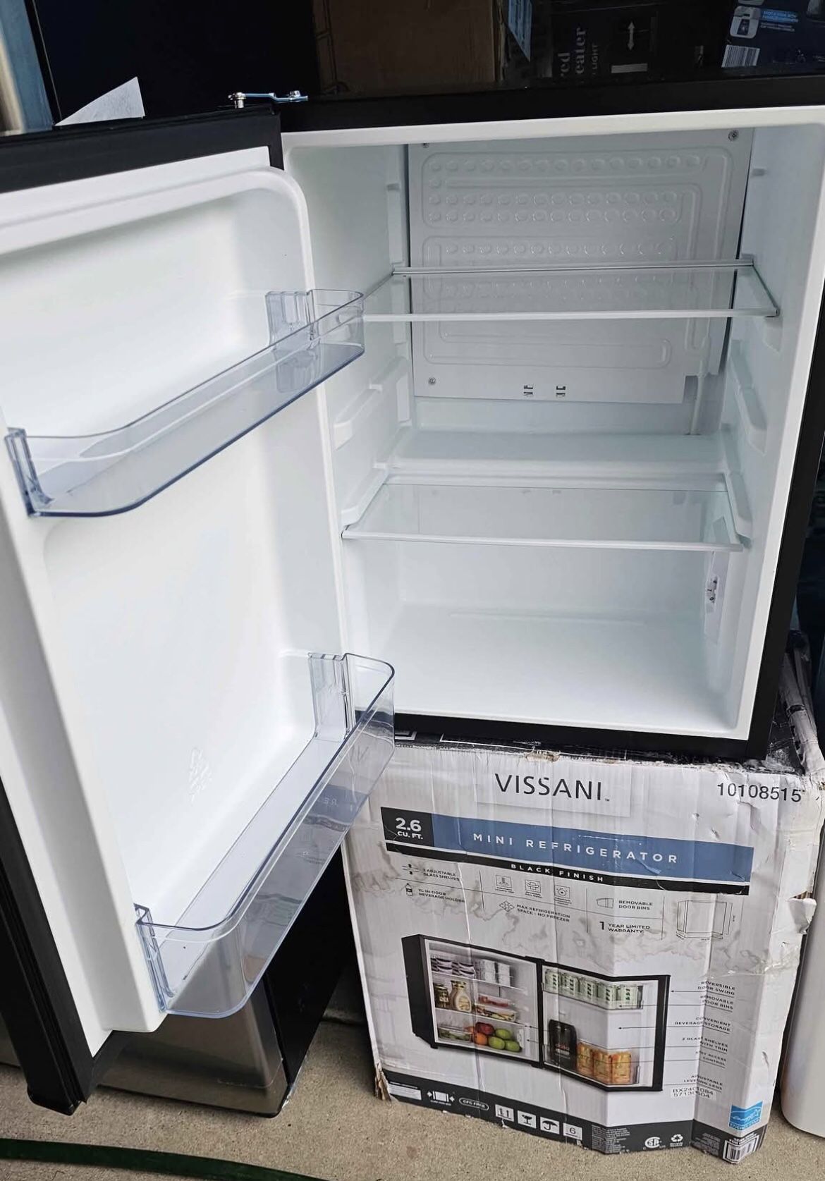 Vissani Mini Fridge
