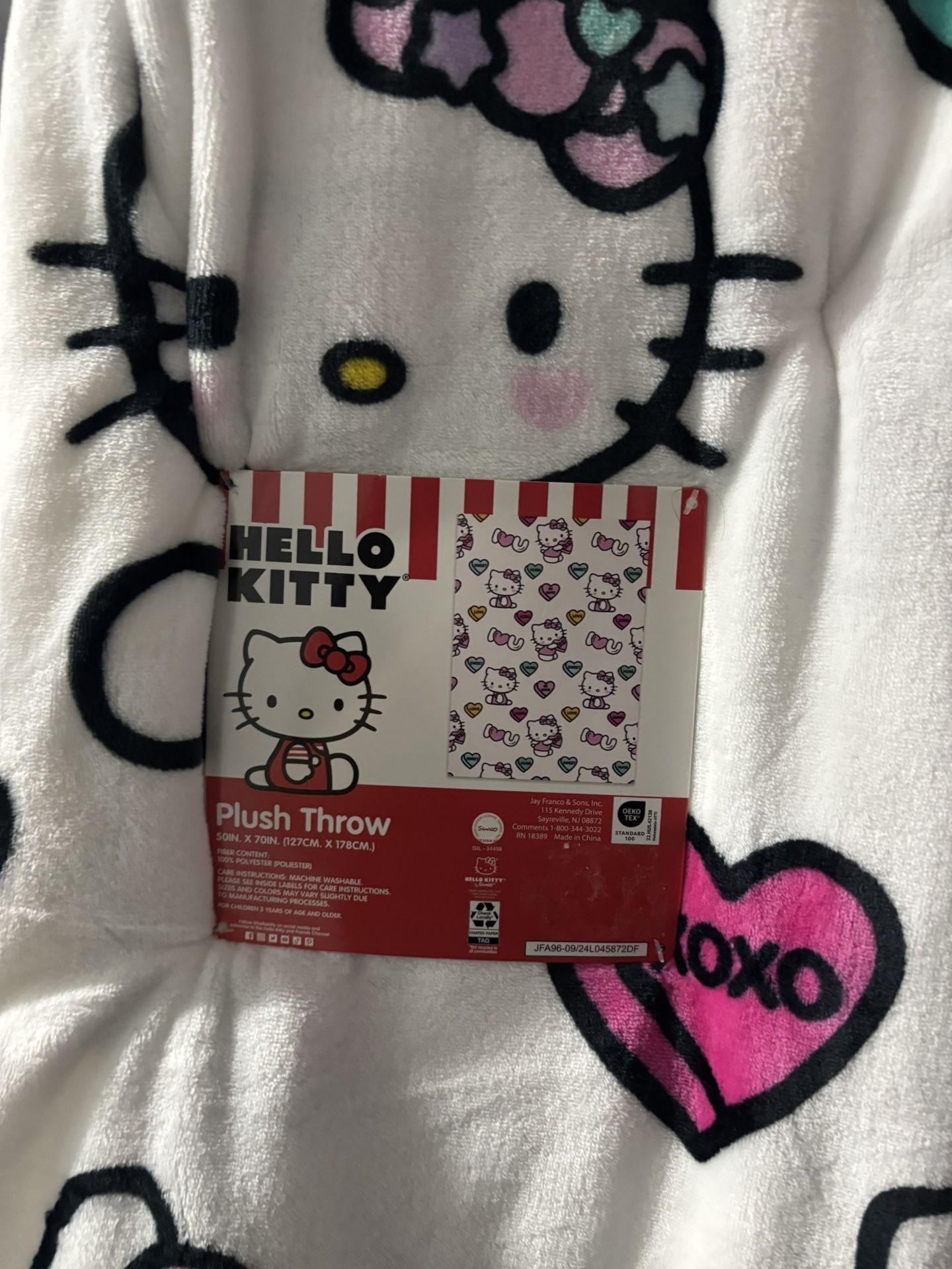 hello kitty valentines blanket 