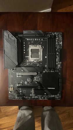 MSI MAG B650 Tomahawk