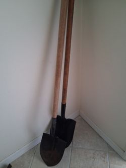 2 shovels