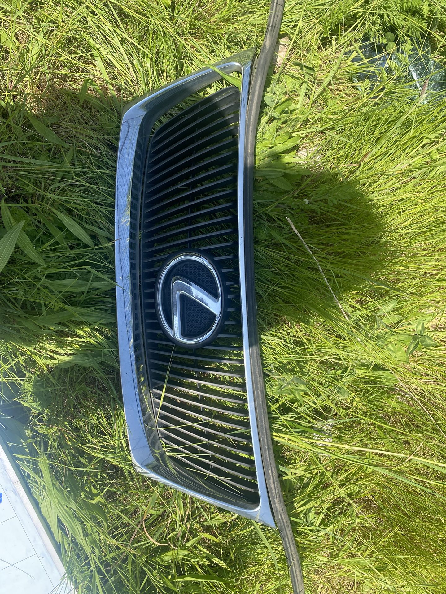 Grill Frame Lexus Part