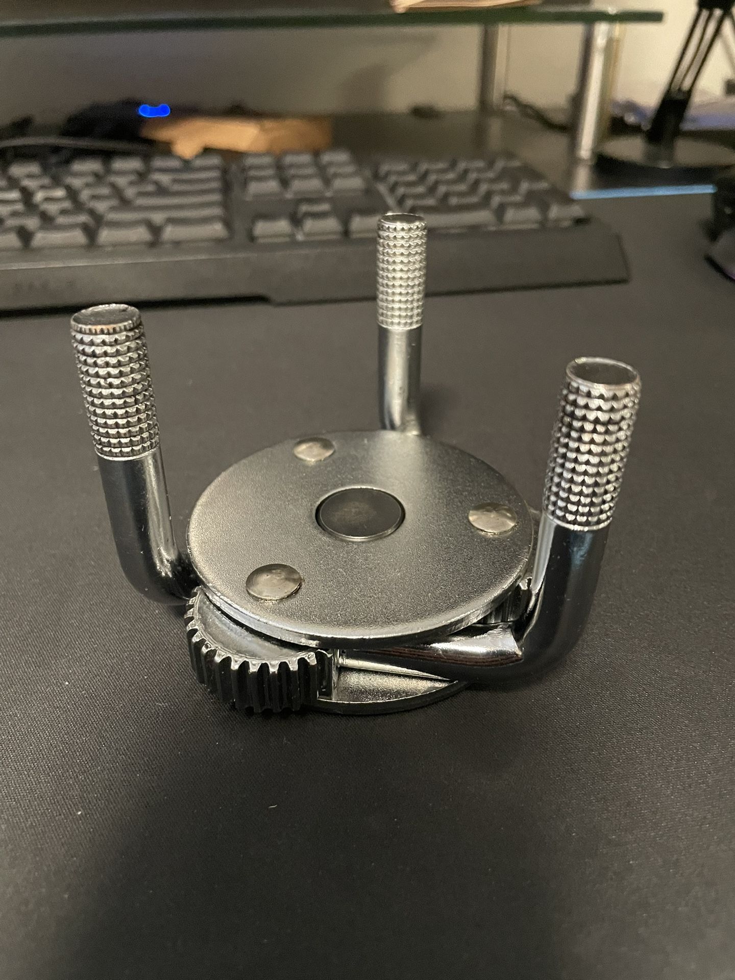 Hyper Tough Adjustable Oil Filter Wrench