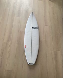 5’11  28.2L  Pyzel Highline Shortboard Surfboard