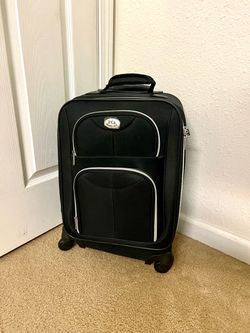 Carry on luggage 🧳