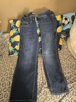 $5 EACH . KID'S JEANS SIZE 8 HUSKY