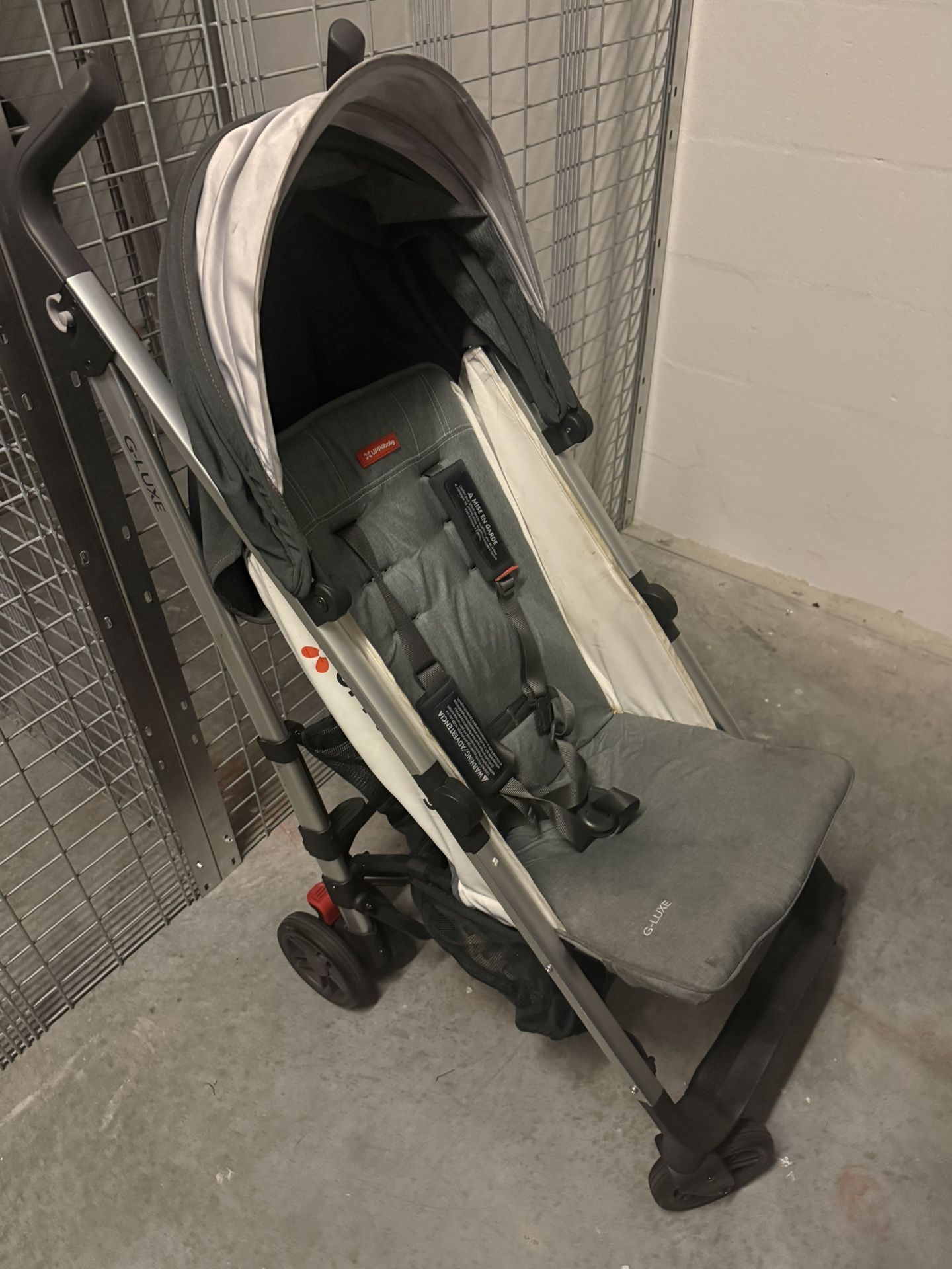 UPPABABY G-LUXE STROLLER 