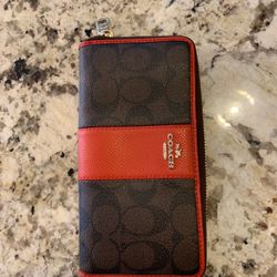 Coach wallet authentic