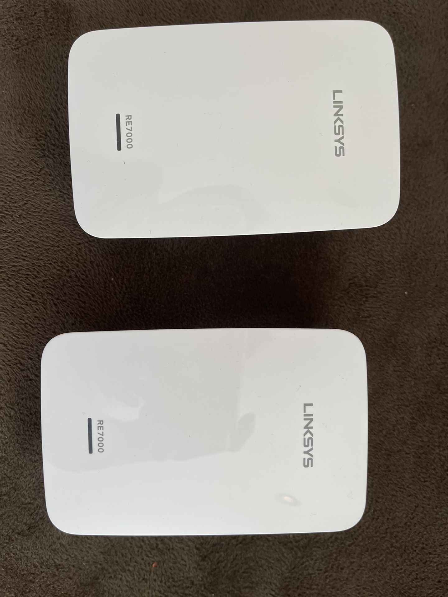 2 Linksy RE7000 Wi fi Extenders