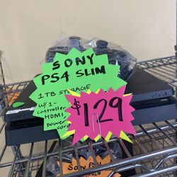 Sony PS4 Slim