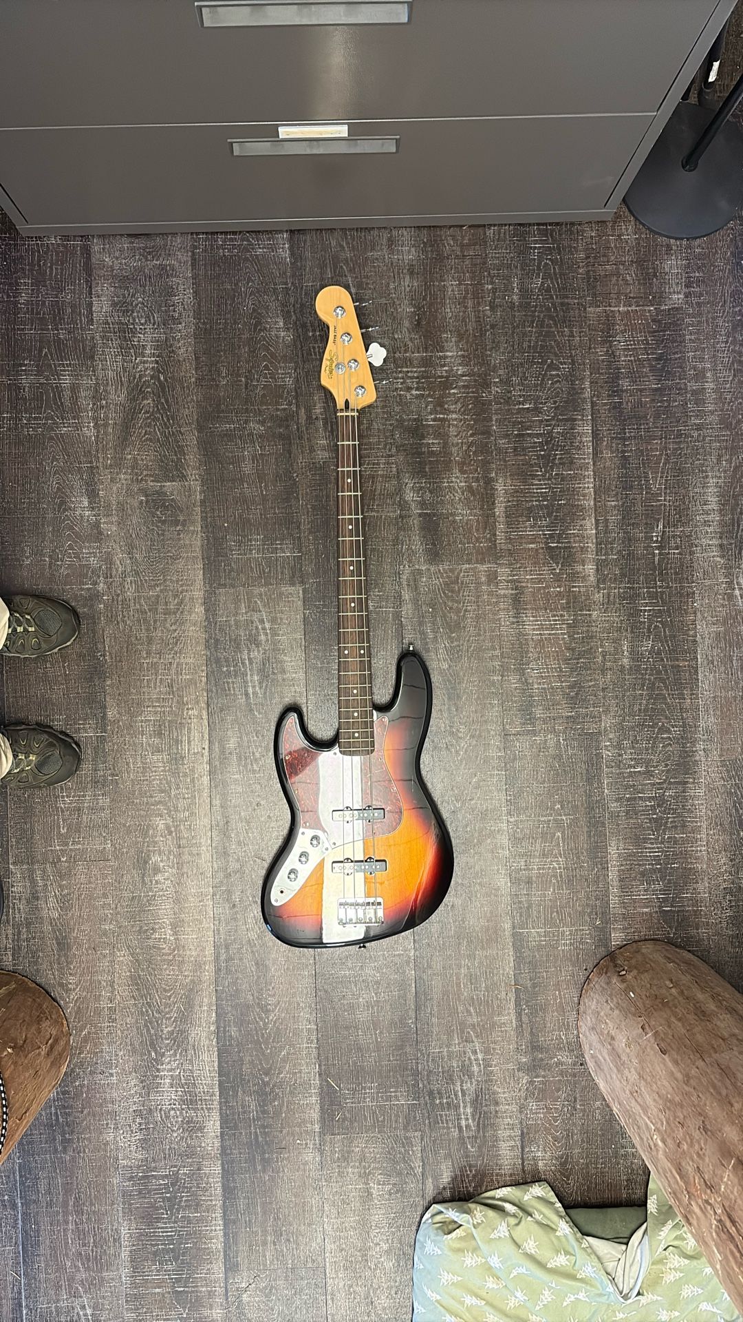 Fender Jazz, Bass Left-Handed